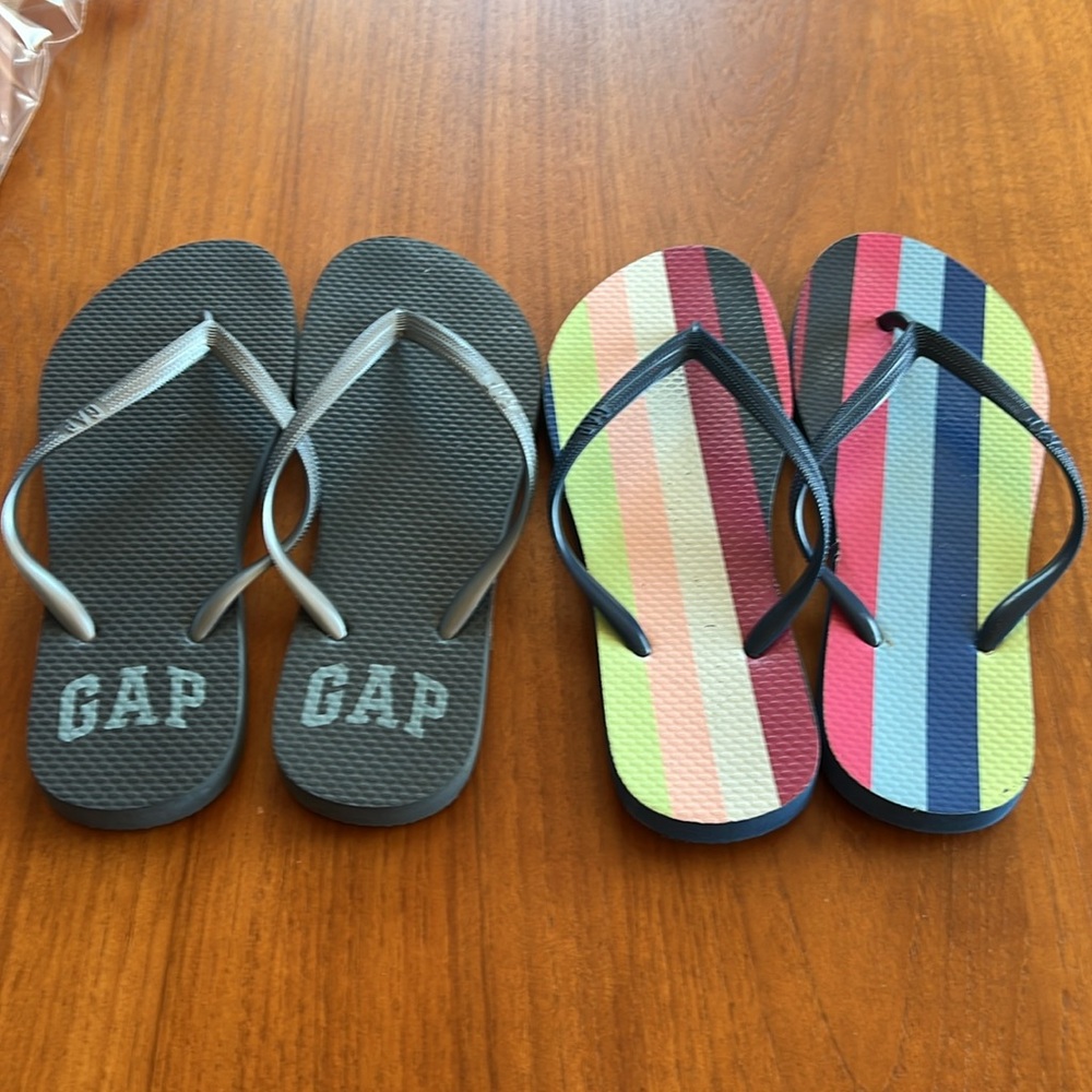 Slip On Spa Shower - GAP Flip Flops Size L 7-8 GUC